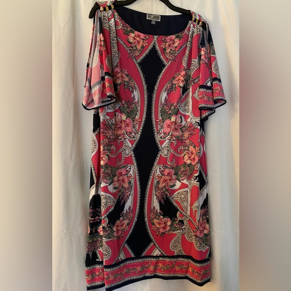 Cute flowy dress